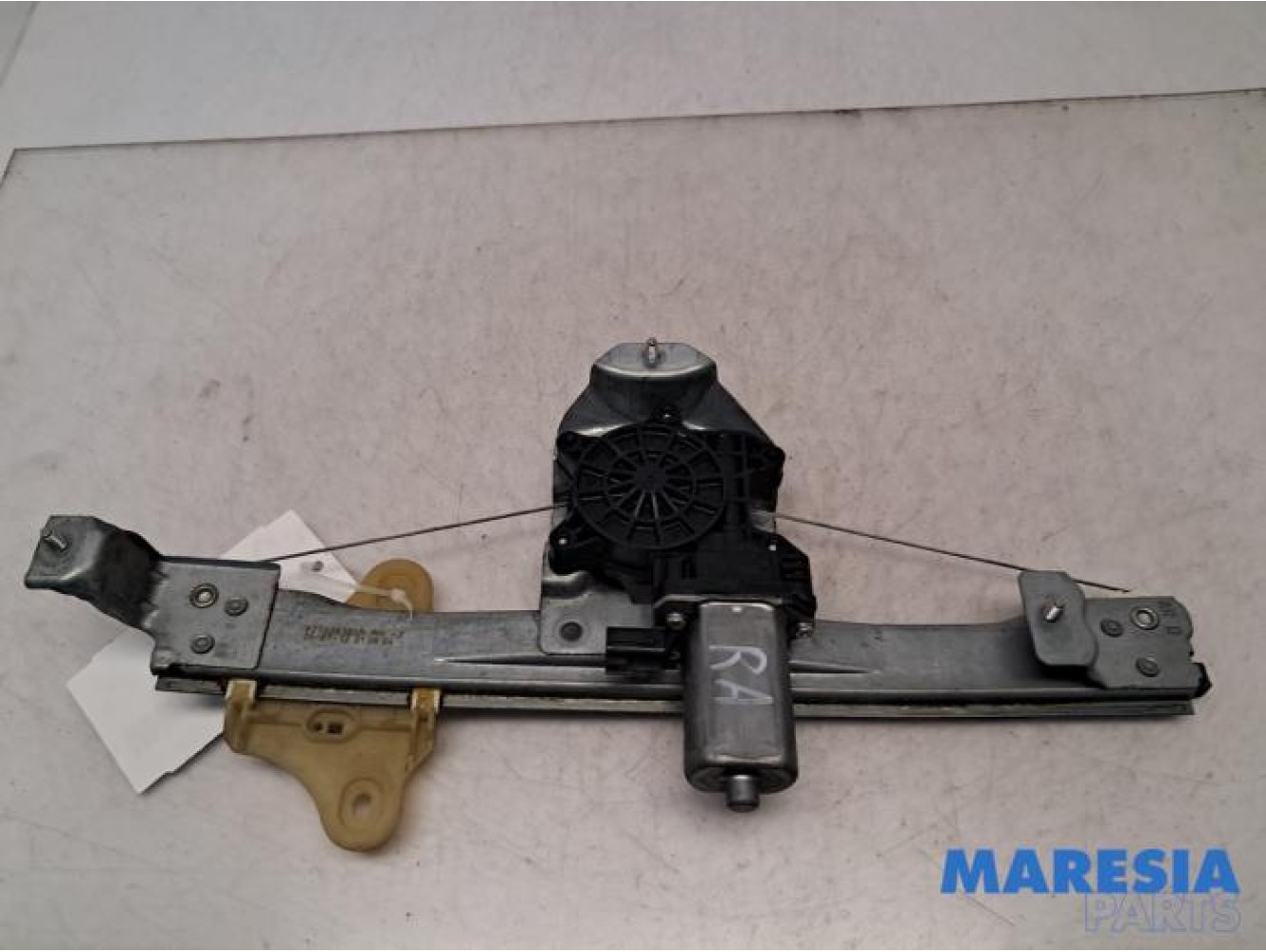Renault - Captur - Rear door window mechanism 4-door, right