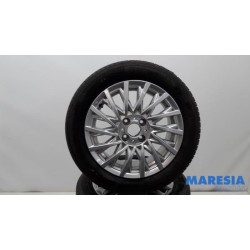 Fiat - 500 - Sportvelgenset + banden
