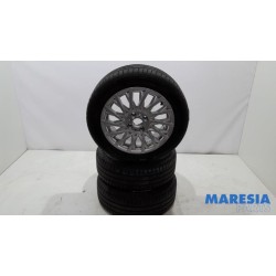 Fiat - 500 - Sportvelgenset + banden