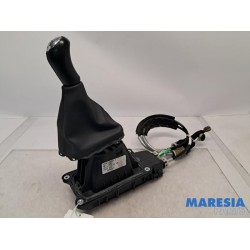 Renault - Captur - Gear stick