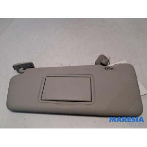 Renault - Captur - Sun visor