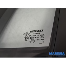 Renault - Captur - Quarter light, front left
