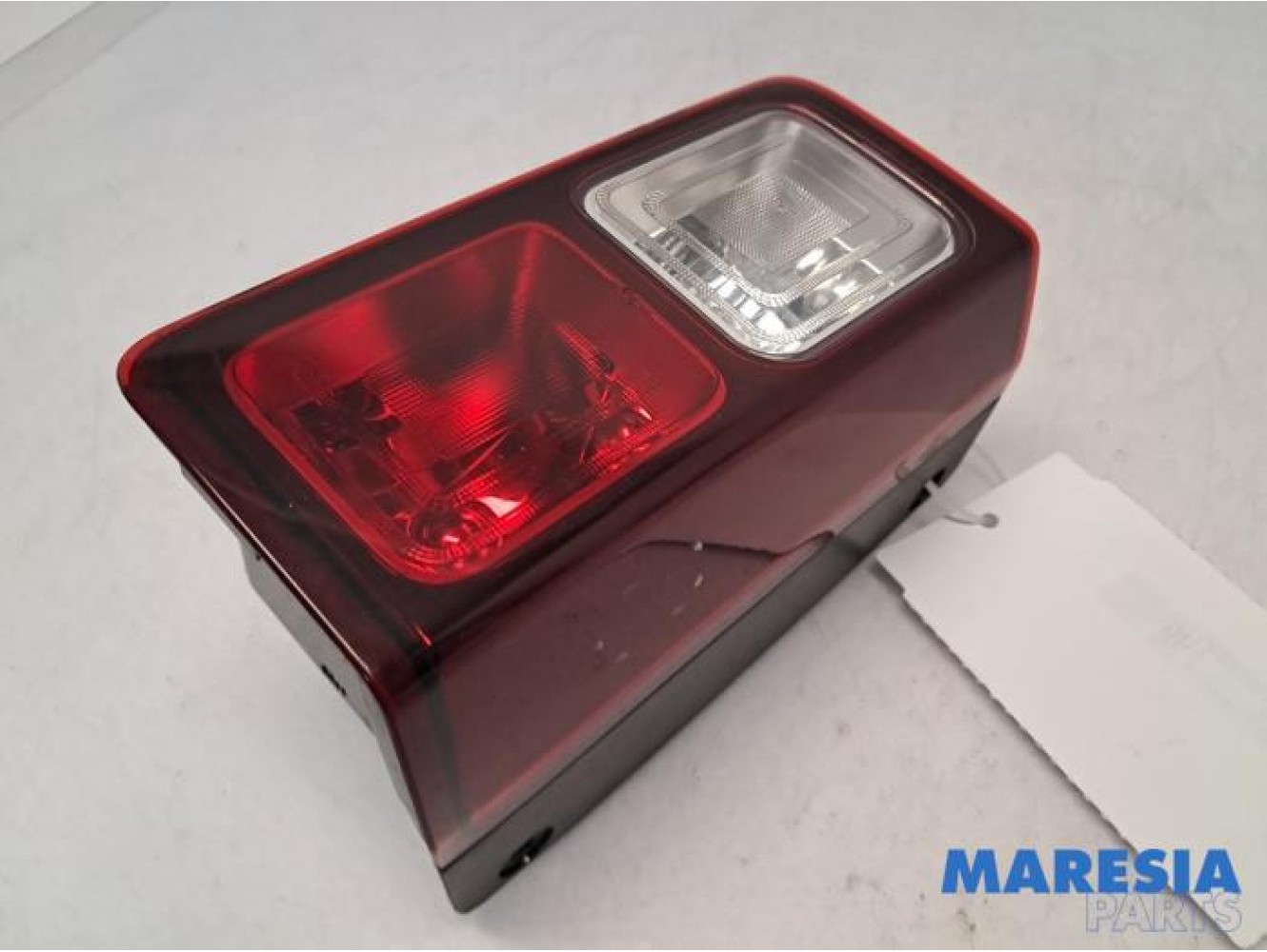 Opel - Vivaro - Reversing light, right