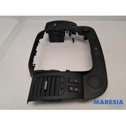 Opel - Vivaro - Dashboard vent