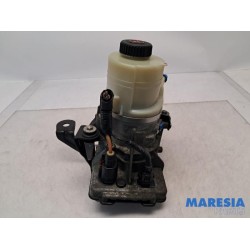 Opel - Vivaro - Lenkkraftverstärker Pumpe