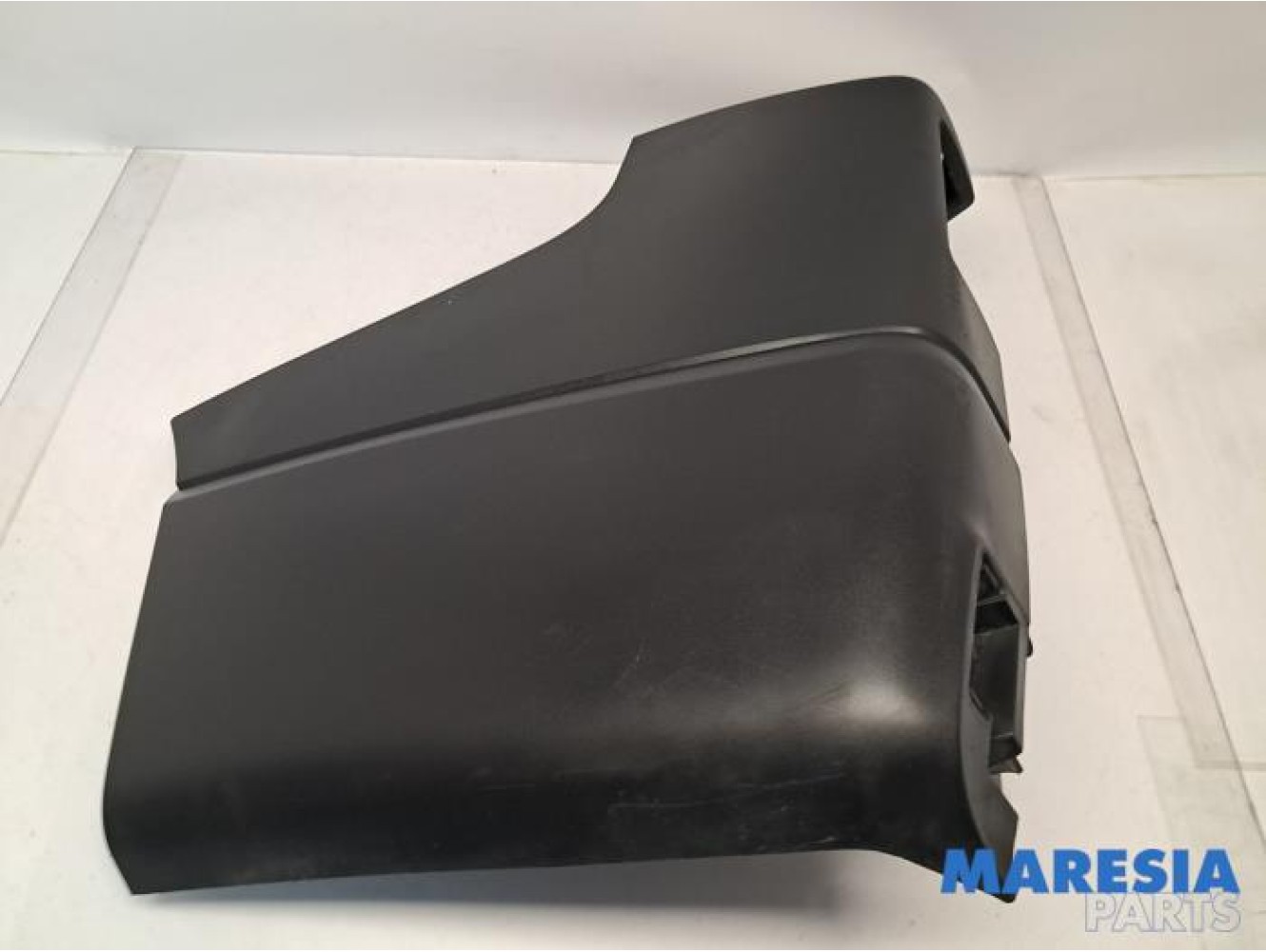 Opel - Vivaro - Rear bumper component, left