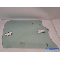 Opel - Vivaro - Portierruit 2Deurs links