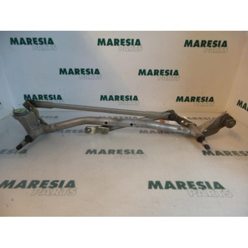 Renault - Megane - Wiper mechanism
