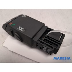 Opel - Vivaro - Commande radio volant