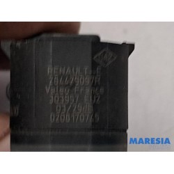 Opel - Vivaro - PDC Sensor