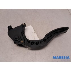 Opel - Vivaro - Throttle pedal position sensor