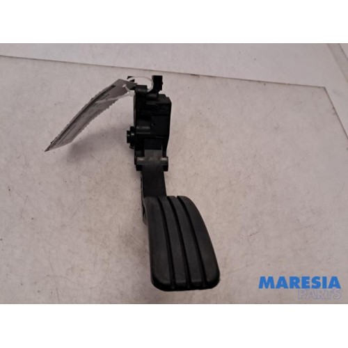 Opel - Vivaro - Gaspedaalpositie Sensor