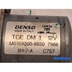 Fiat - 500 - Front wiper motor