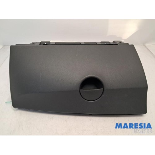 Fiat - 500 - Handschuhfach