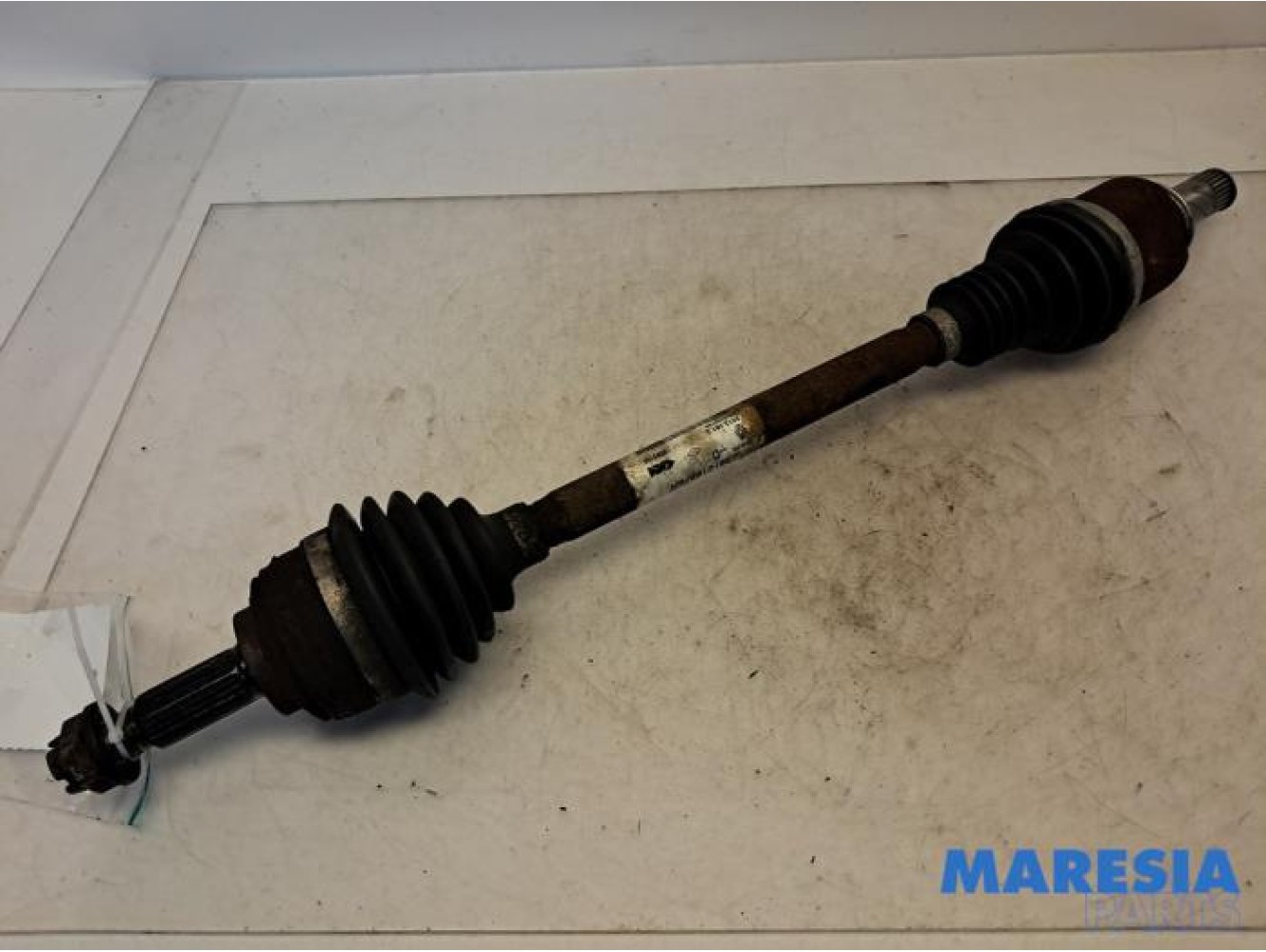 Renault - Captur - Front drive shaft, left