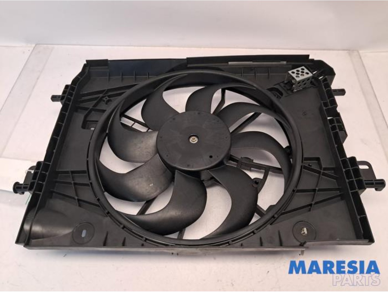 Renault - Captur - Fan motor