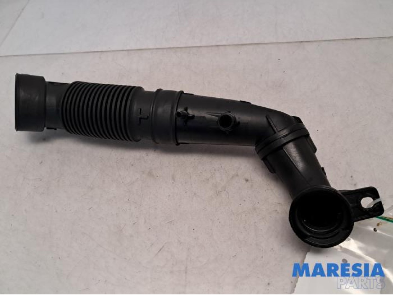 Citroen - C4 Grand Picasso - Air intake hose