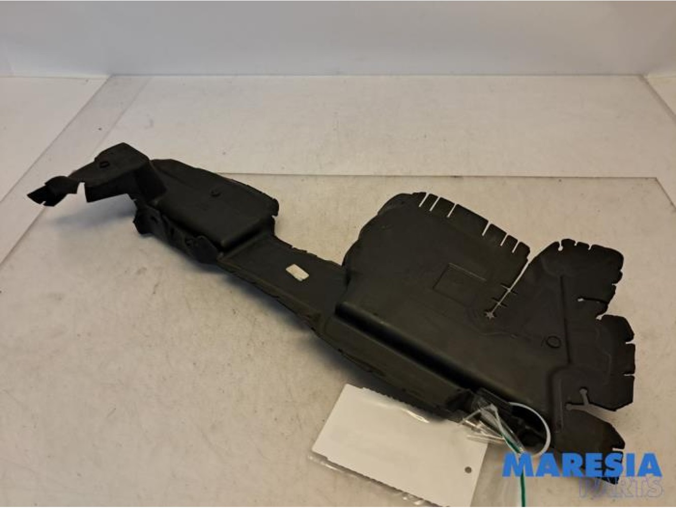 Citroen - C4 Grand Picasso - Air funnel