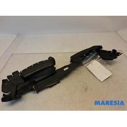 Citroen - C4 Grand Picasso - Air funnel