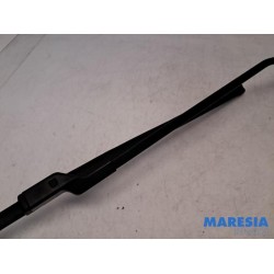 Citroen - C4 Grand Picasso - Front wiper arm