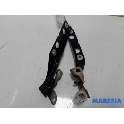 Citroen - C4 Grand Picasso - Bonnet Hinge