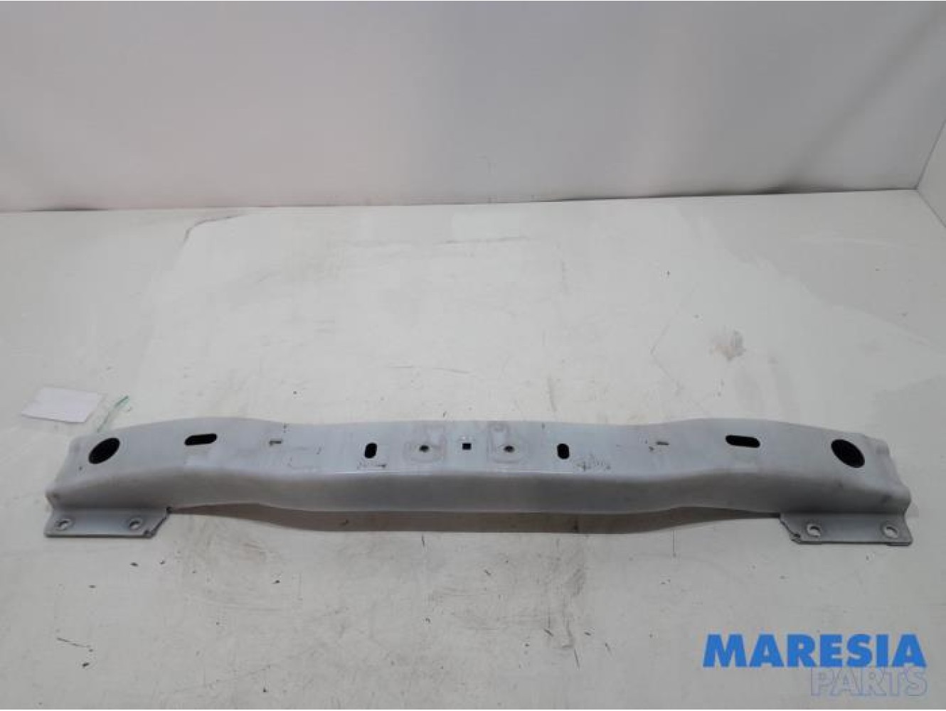 Renault - Master - Front bumper frame