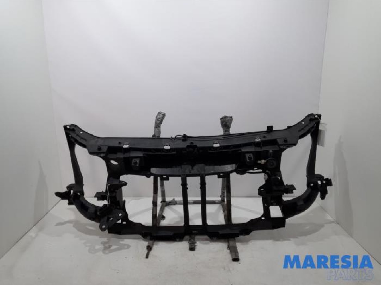Renault - Master - Front panel