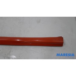 Fiat - Punto - Zijskirt links