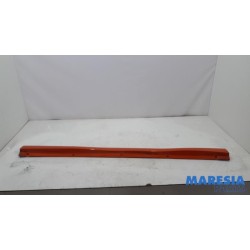 Fiat - Punto - Zijskirt links