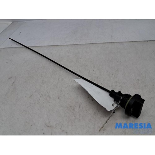 Fiat - 500 - Oil dipstick