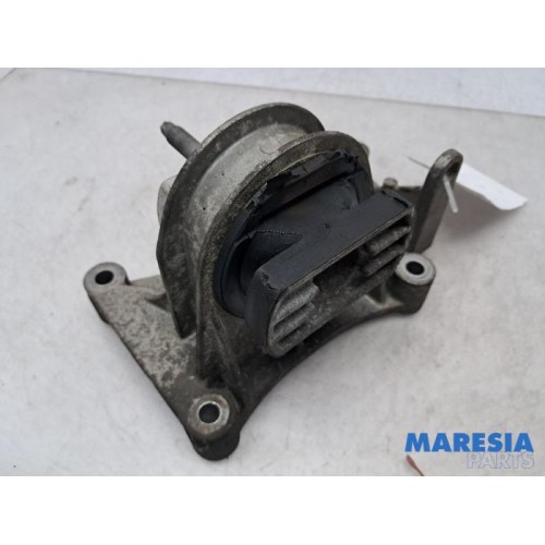 Fiat - 500 - Engine mount