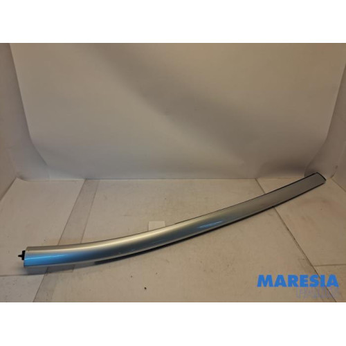 Citroen - C4 Grand Picasso - Frontscreen frame