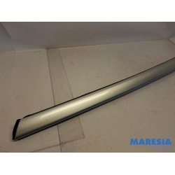 Citroen - C4 Grand Picasso - Frontscreen frame