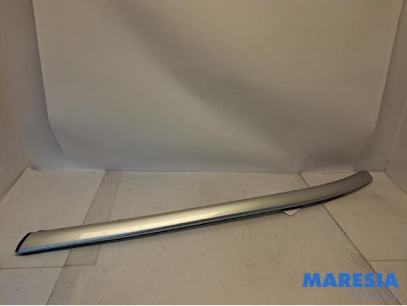 Citroen - C4 Grand Picasso - Frontscreen frame