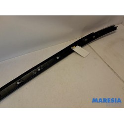 Citroen - C4 Grand Picasso - Frontscreen frame