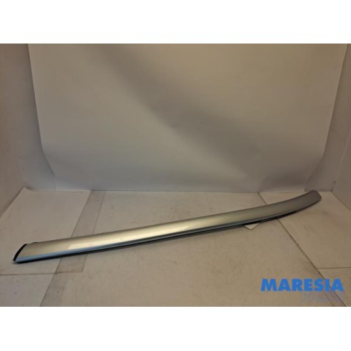 Citroen - C4 Grand Picasso - Frontscreen frame