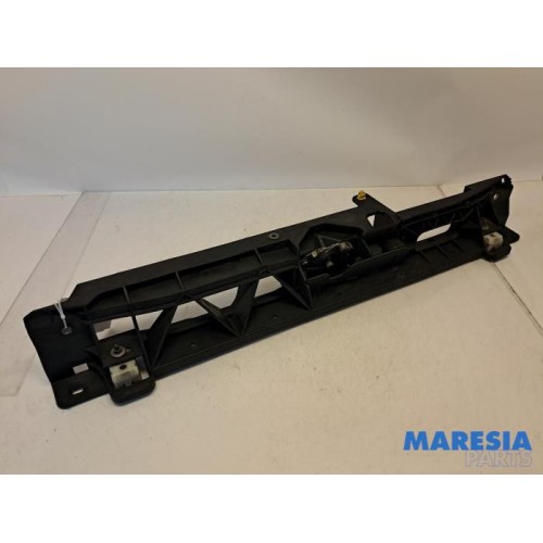 Citroen - C4 Grand Picasso - Lock plate