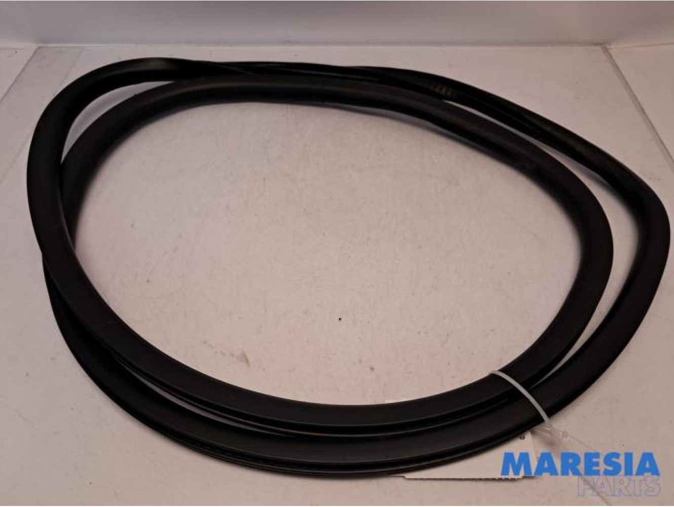 Citroen - C4 Grand Picasso - Rear door seal 4-door, left