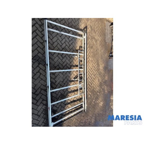 Renault - Master - Roof rack