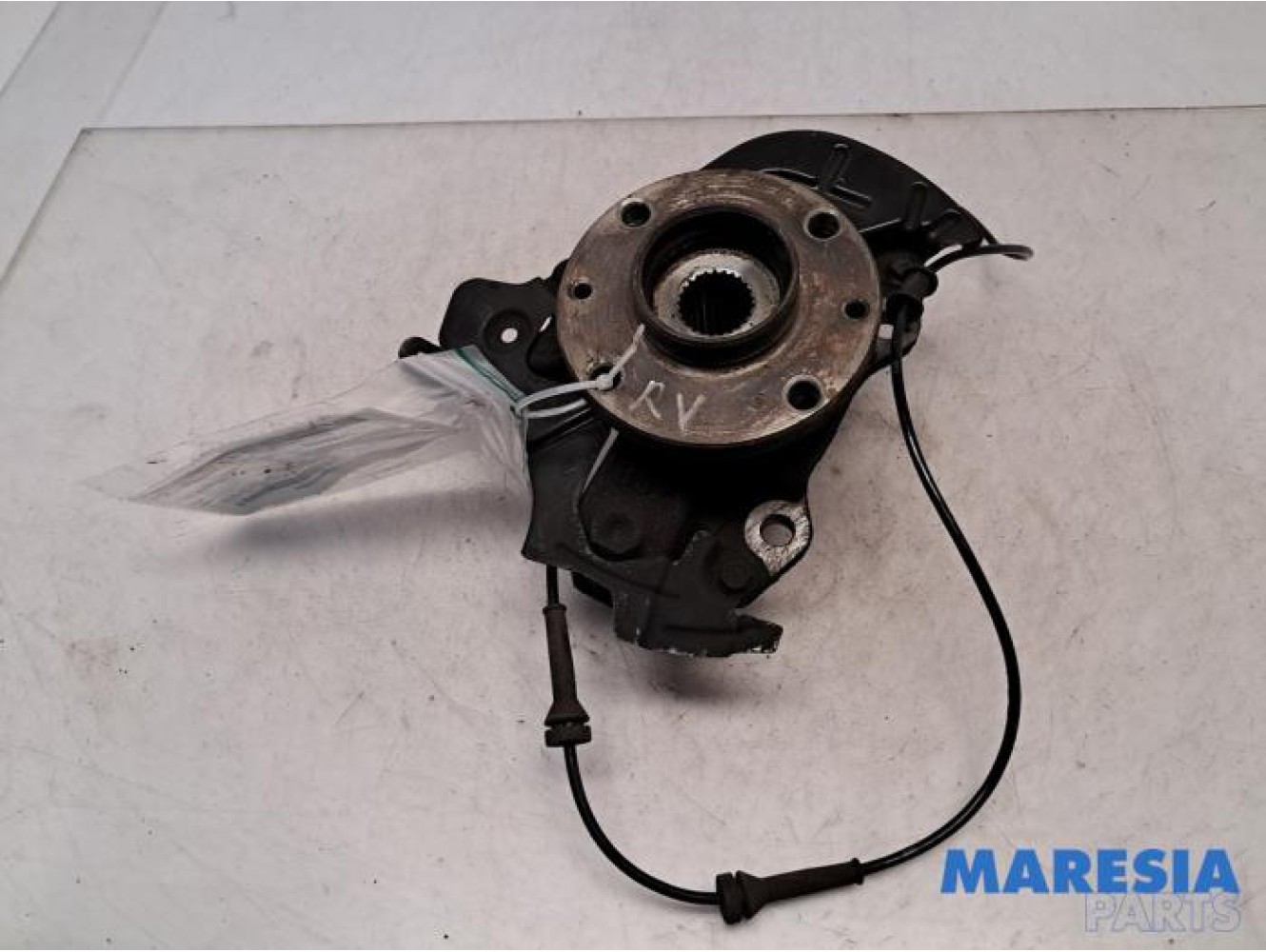Fiat - 500 - Knuckle, front right