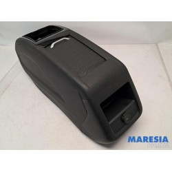 Citroen - C4 Grand Picasso - Middle console