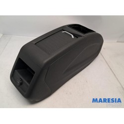 Citroen - C4 Grand Picasso - Middle console