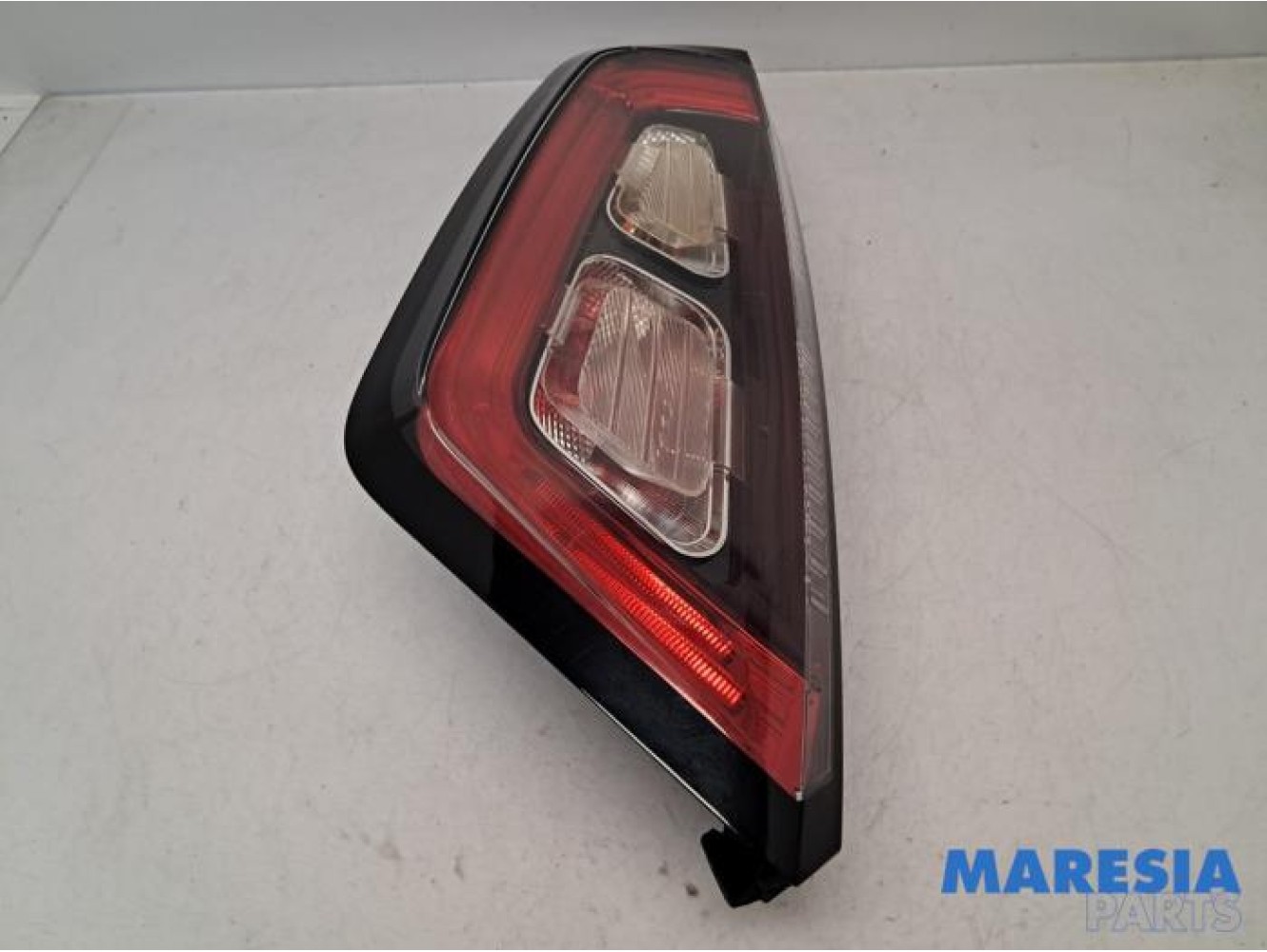 Fiat - Punto - Taillight, left