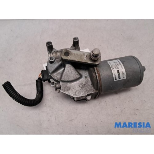 Fiat - Punto - Front wiper motor