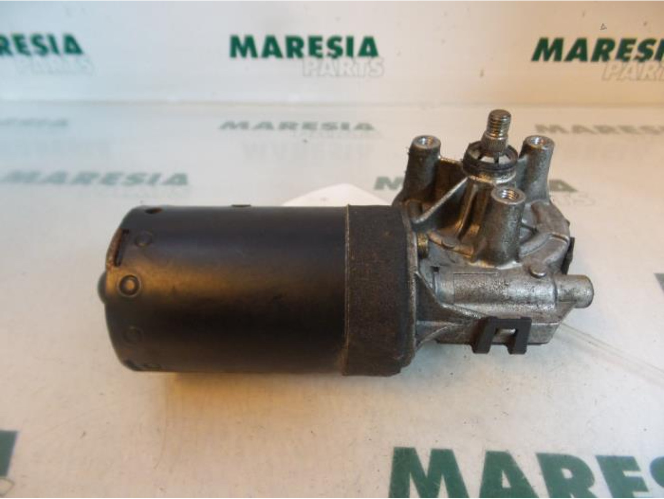 Peugeot - 206 - Front wiper motor