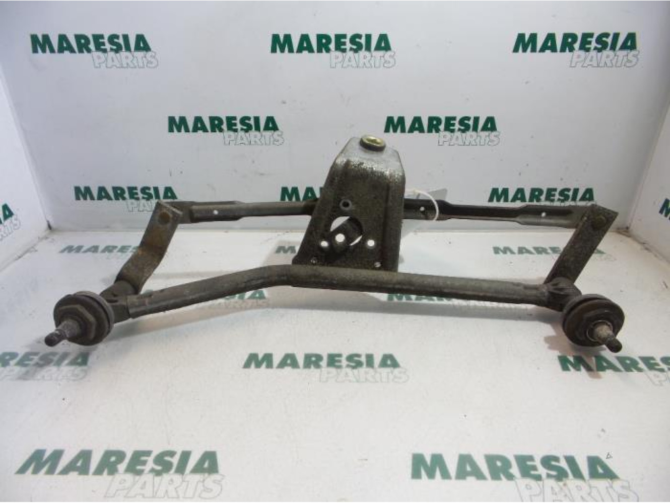 Peugeot - 206 - Wiper mechanism