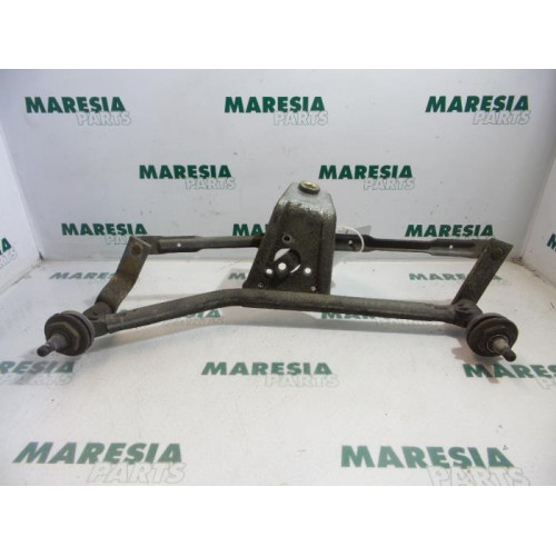 Peugeot - 206 - Wiper mechanism