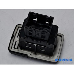 Fiat - Punto - AUX / USB connection