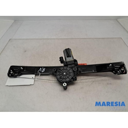 Fiat - Punto - Window mechanism 4-door, front right