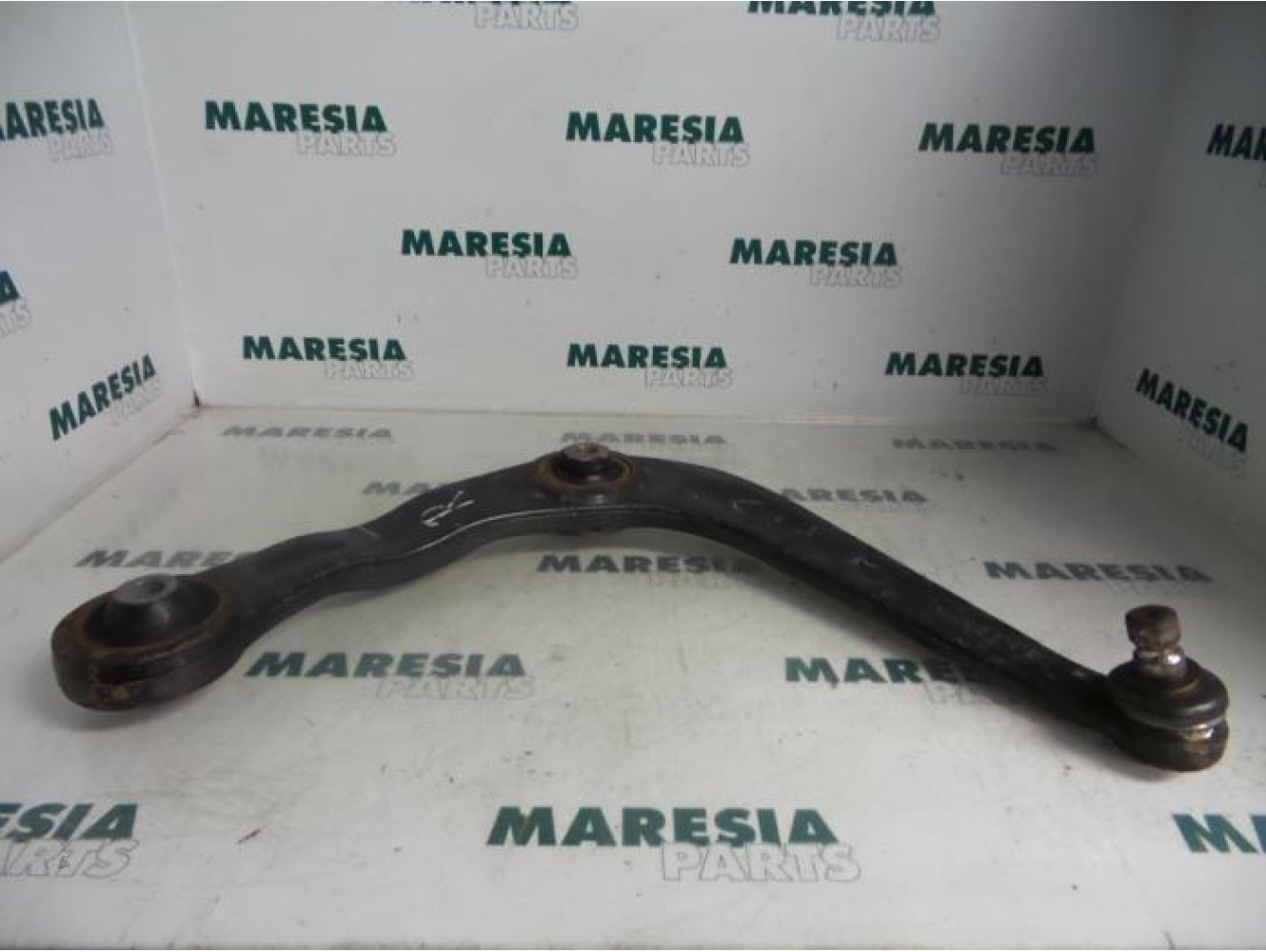 Peugeot - 206 - Front lower wishbone, right